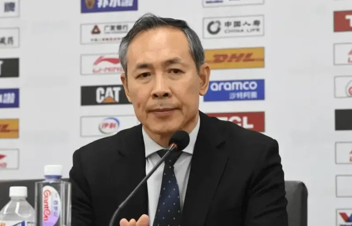 许利民点燃团队精神直指犯规挑战，表扬杰曼、
